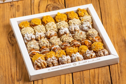 PETIT FOUR BOX MEDIUM