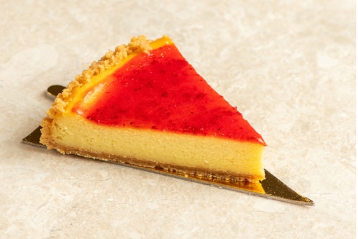 STRAWBERRY CHEESECAKE (PASTRY)